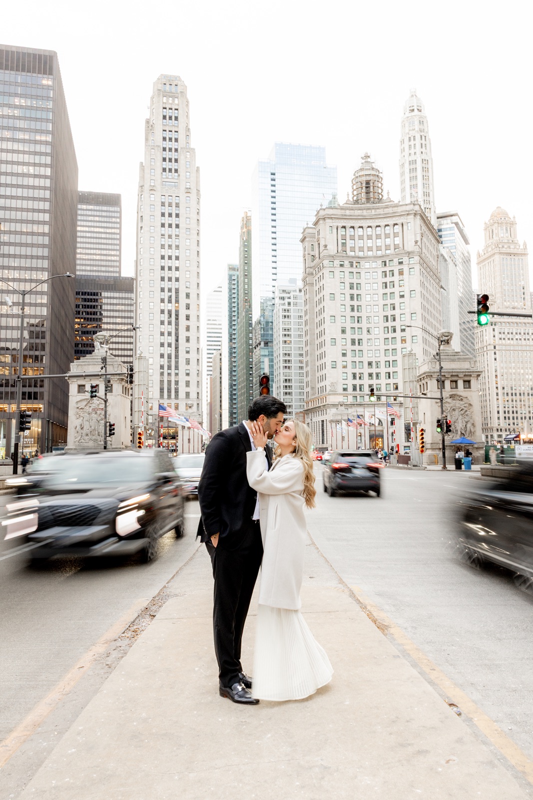 Winter Chicago engagement photos at the Wrigley Building